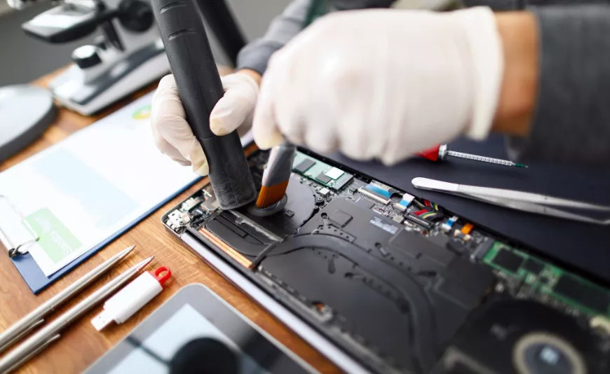 Vệ sinh Laptop